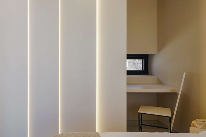 Room 50 of 214