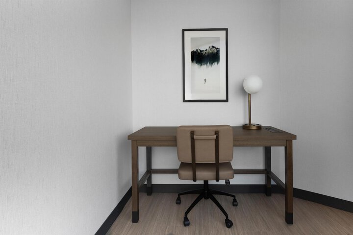 Room 23 of 115