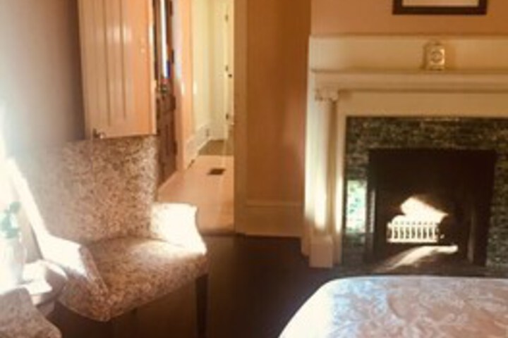 Room 35 of 52