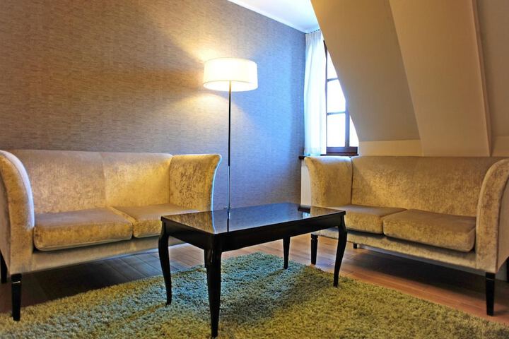 Room 23 of 57