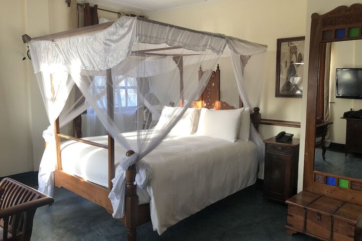 Room 10 of 49