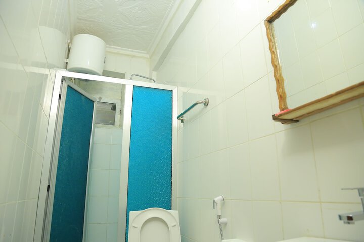 Room 34 of 60