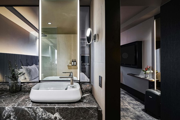 Room 25 of 129