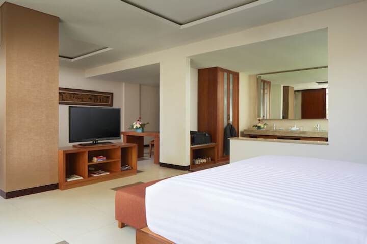 Room 15 of 41