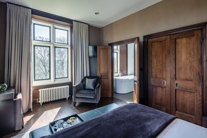 Room 17 of 50