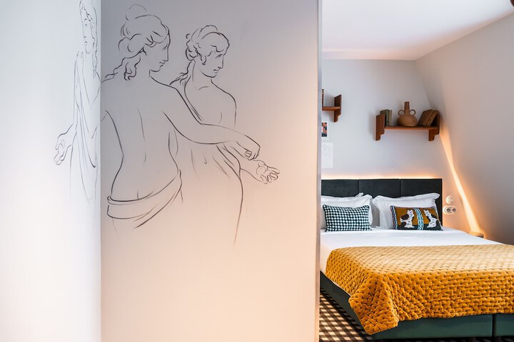 Room 19 of 36