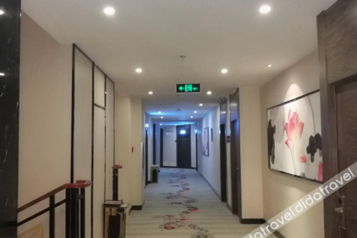 Hotel Interior 10 of 25