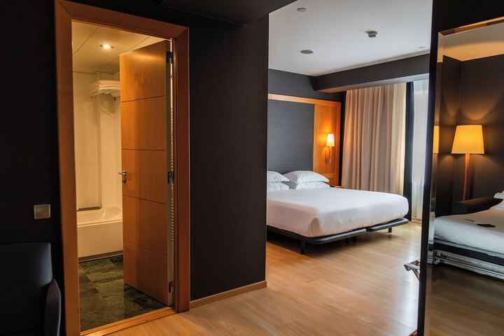 Room 41 of 140