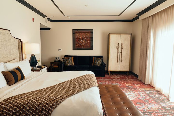 Standard | King Bed (4 of 18)