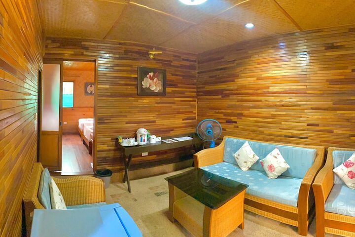 Room 30 of 61