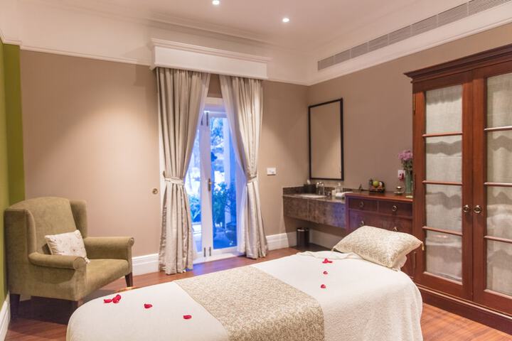 Room 50 of 65