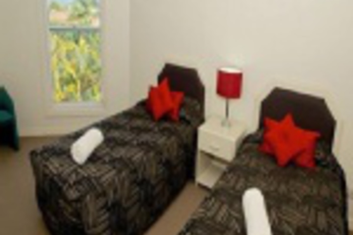 Room 120 of 190