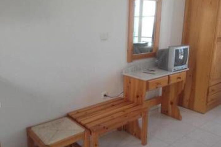 Room 10 of 21