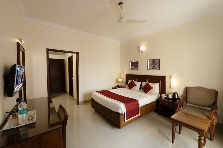 Room 25 of 65