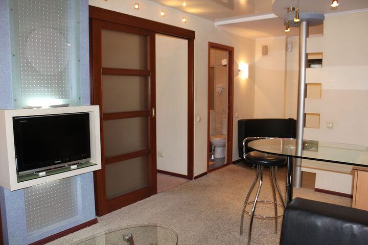 Room 4 of 35