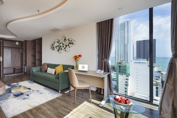 Room 10 of 45