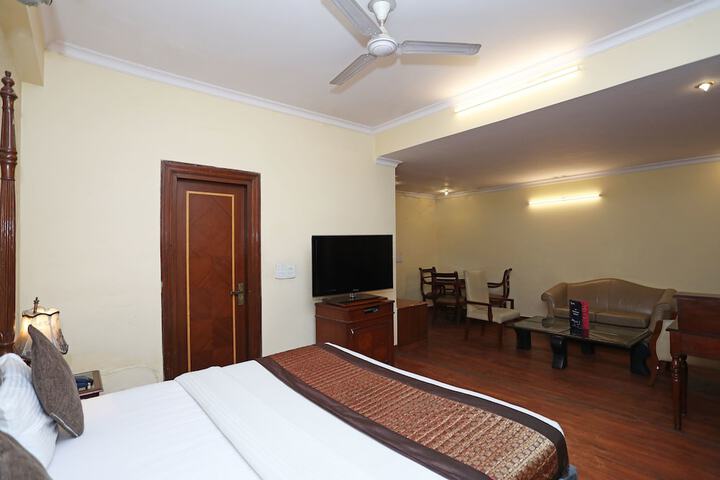 Room 15 of 17