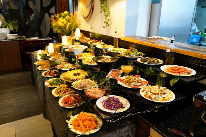 Dining 116 of 163