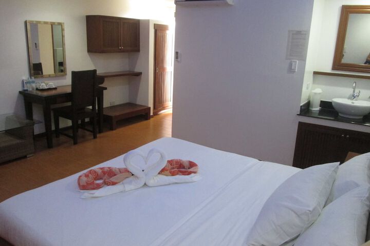 Room 9 of 47