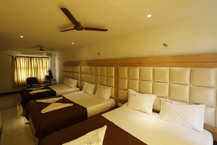 Room 19 of 33