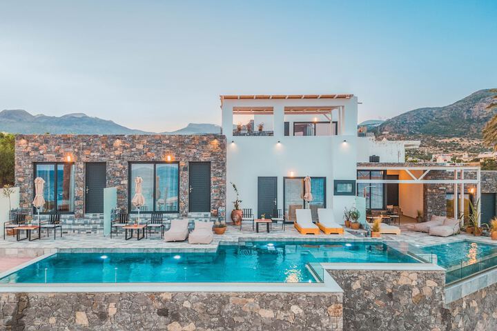 Plakakia Luxury Apartments