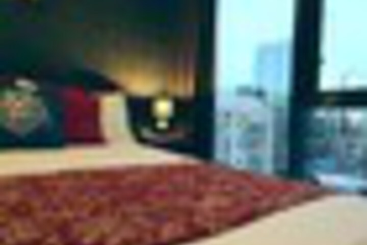 Room 17 of 66