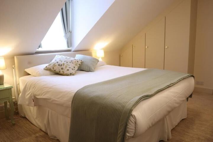 Room 10 of 47