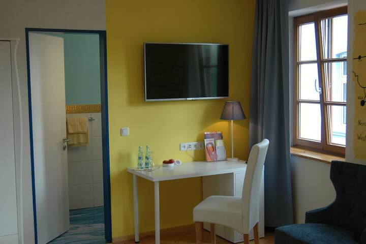 Room 138 of 283