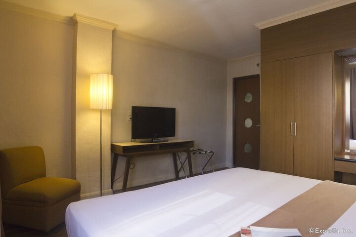 Room 16 of 26