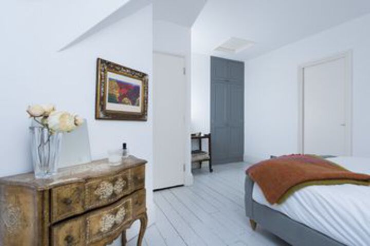 Room 7 of 26
