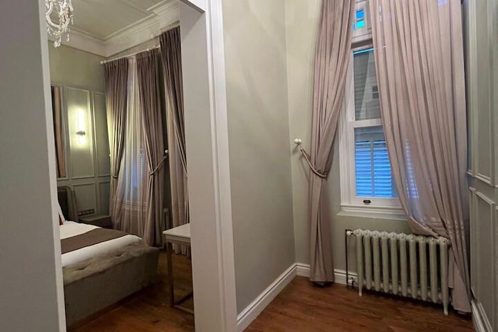 Room 40 of 71