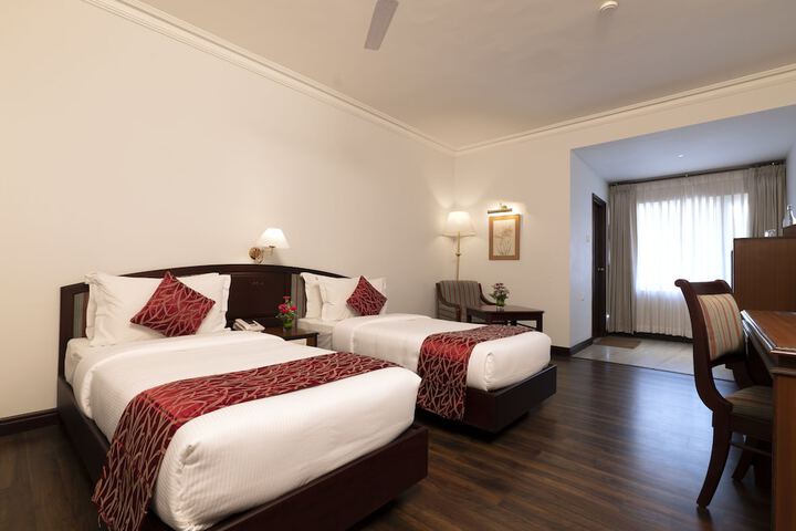 Room 15 of 37