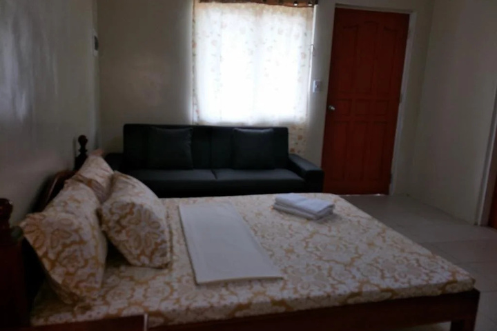 Room 4 of 23