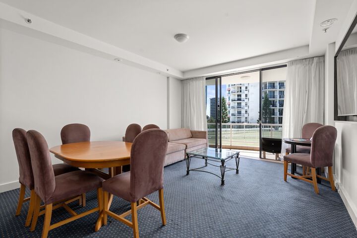 Room 19 of 113