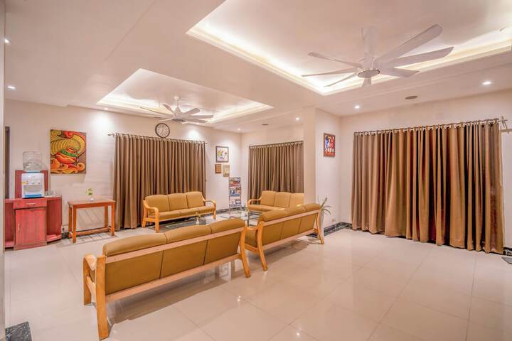 Hotel Interior 4 of 94