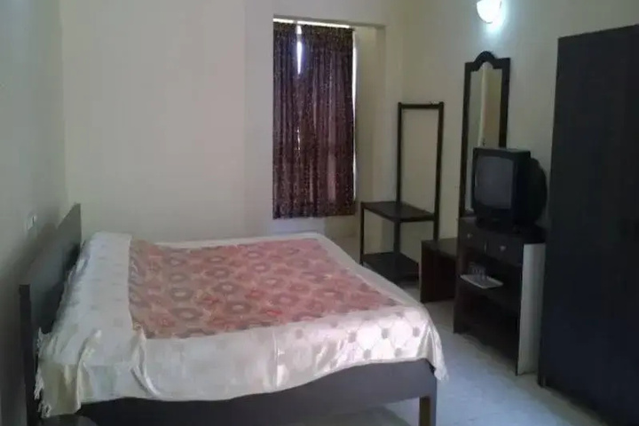 Room 3 of 7