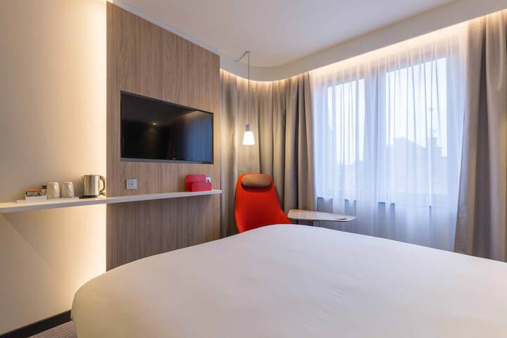 Room 6 of 59