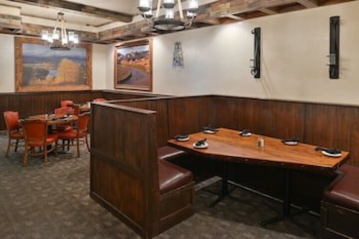 Dining 20 of 24