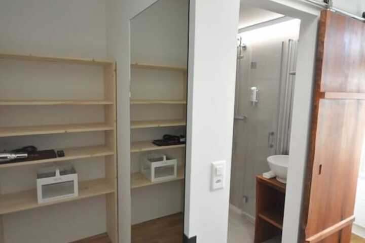 Room 97 of 111