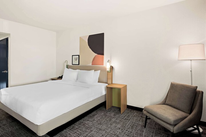Room 9 of 55