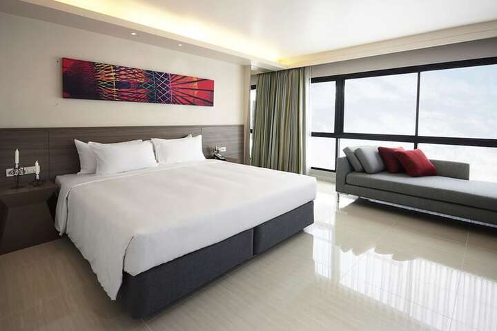 Room 3 of 21