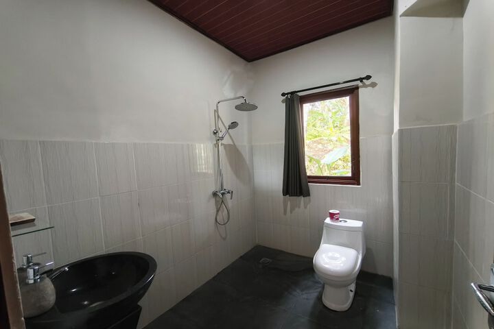 Room 10 of 24