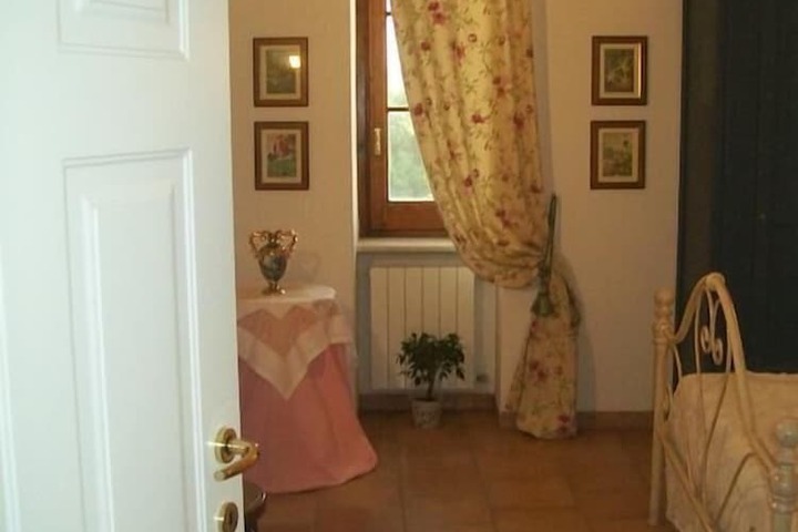 Room 6 of 64