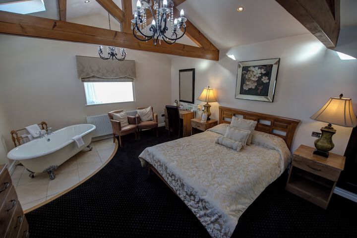 Room 16 of 48