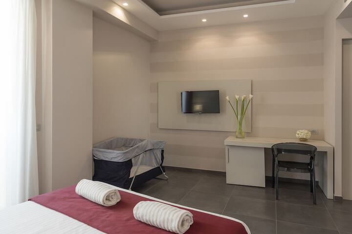 Room 16 of 90