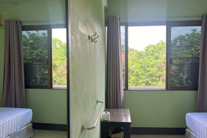 Room 37 of 49
