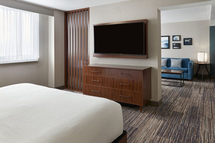 Room 6 of 38