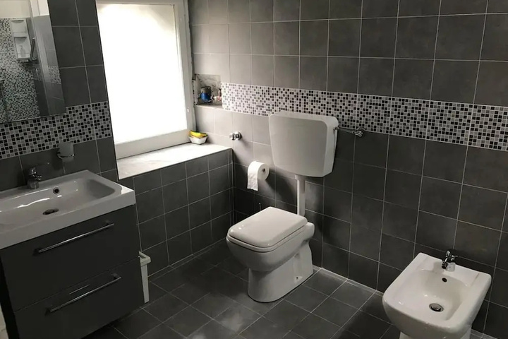 Room 7 of 21