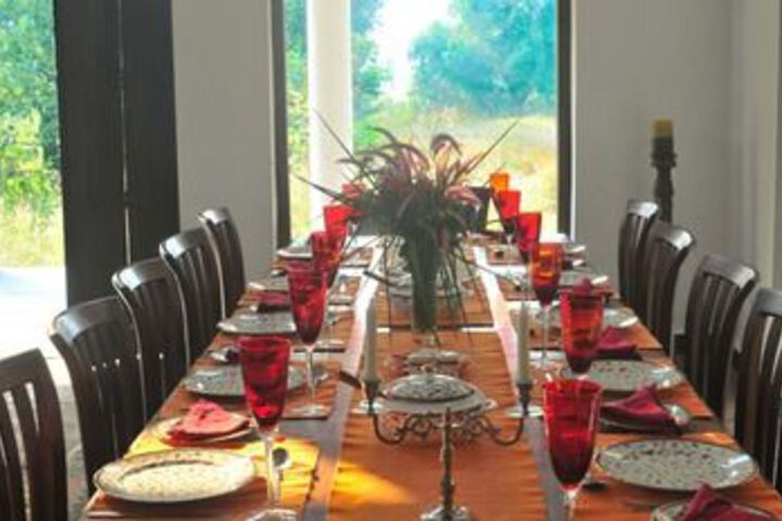 Dining 24 of 29