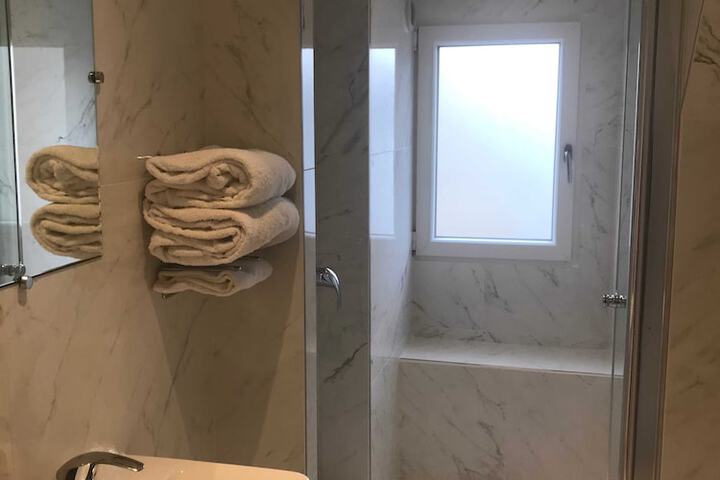 Room 138 of 173